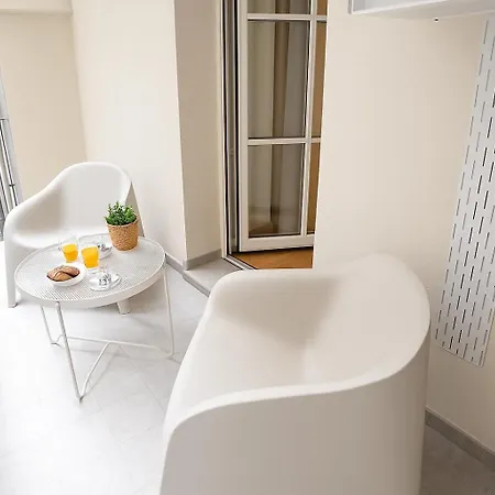 Centro - Design - Jr Con Terrazza - Ac - Wi Fi *