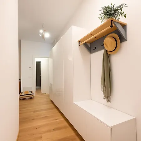 Centro - Design - Jr Con Terrazza - Ac - Wi Fi